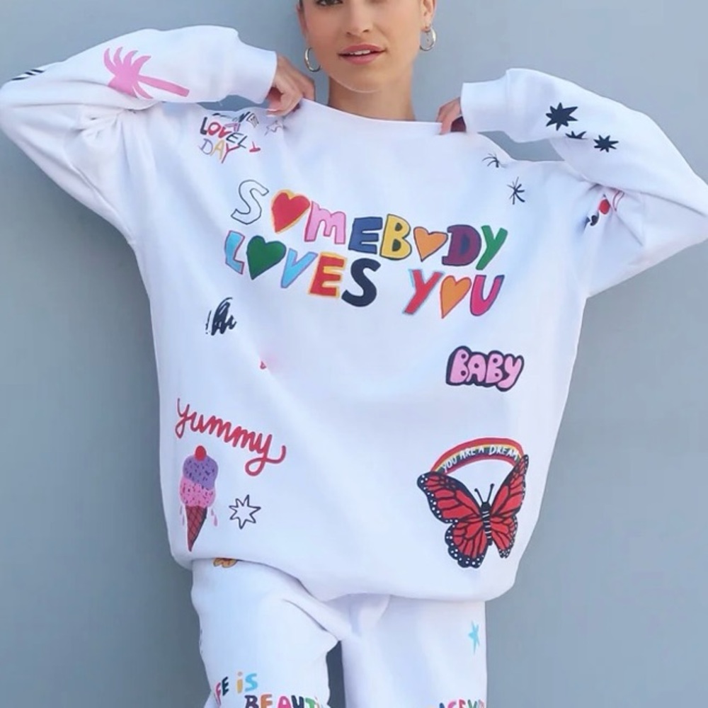 Mayfair Group Somebody Loves You Crewneck One Size